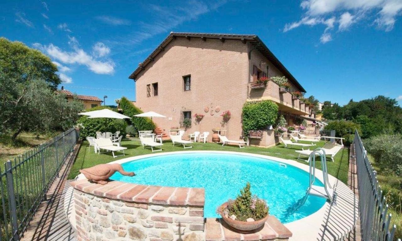 Casa Vacanze Con Piscina A San Gimignano Aparthotel Exterior foto