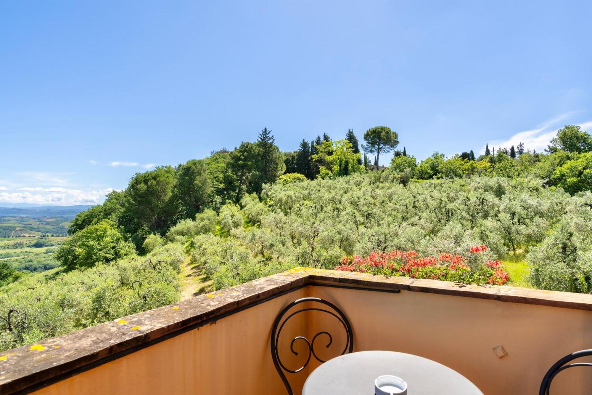 Casa Vacanze Con Piscina A San Gimignano Aparthotel Exterior foto